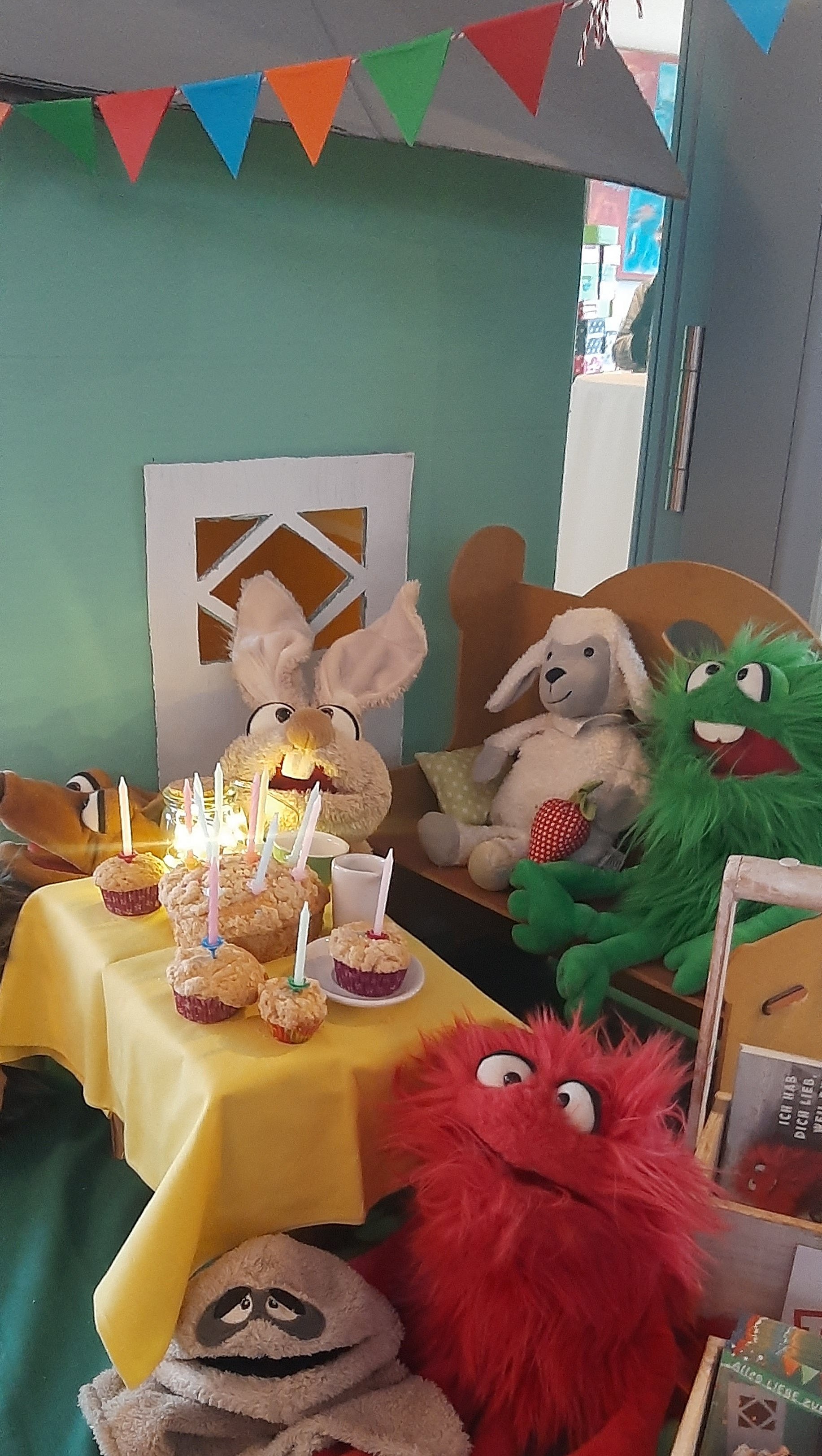 TRUDIs Rasselbande feiert mit